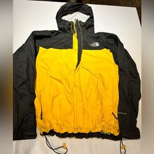 the north face windbreaker